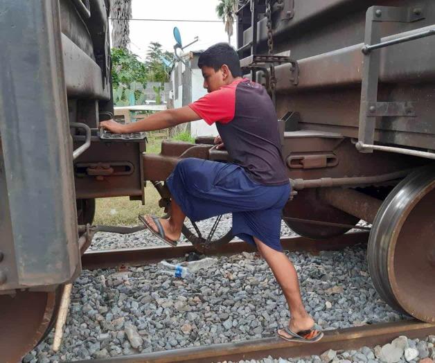 Urgen a reubicar cementerio de vagones