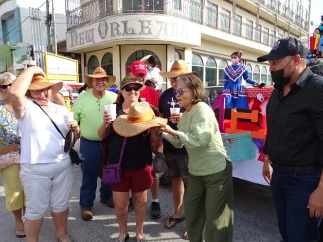 Reciben a turistas en Nuevo Progreso
