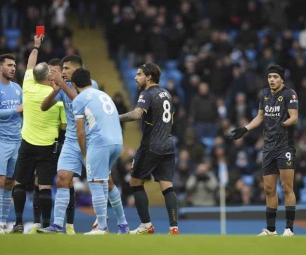 Expulsan a Jiménez en derrota del Wolverhampton