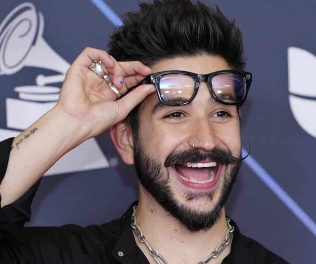 Camilo visita escuela como parte de campaña del Latin Grammy