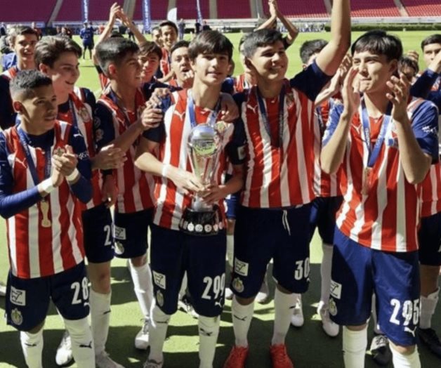 Dan Chivitas Sub 16 la cara, ¡son campeones!