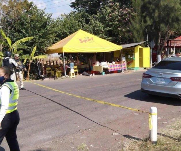 Arroja 4 muertos ataque en fonda