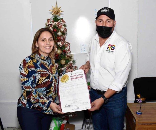 Une espíritu navideño a alcalde y diputada local del 08 Une espíritu navideño a alcalde y diputada local del 08