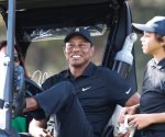 Woods vuelve al golf; muy lejos todavía de su mejor nivel