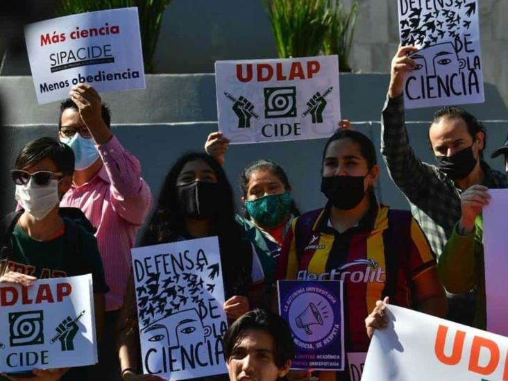 Bajo resguardo federal el CIDE Bajo resguardo federal el CIDE