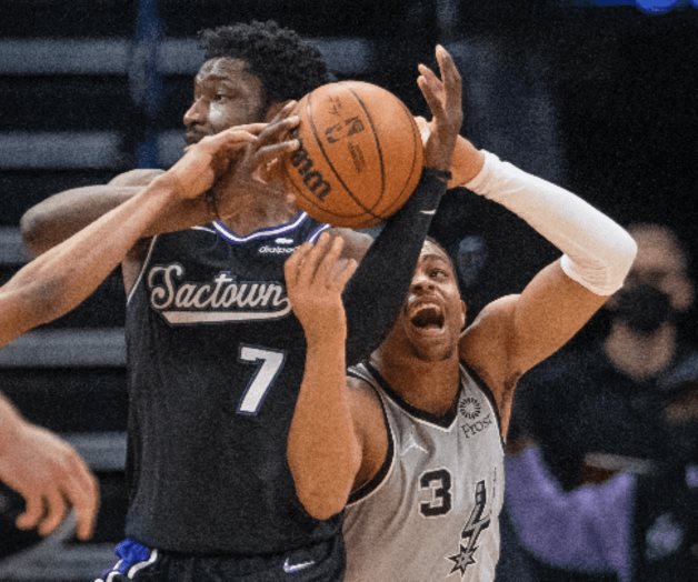 Derrotan los Kings a Spurs