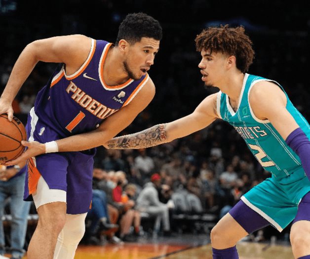 En el regreso de Booker, Suns apalean a Hornets