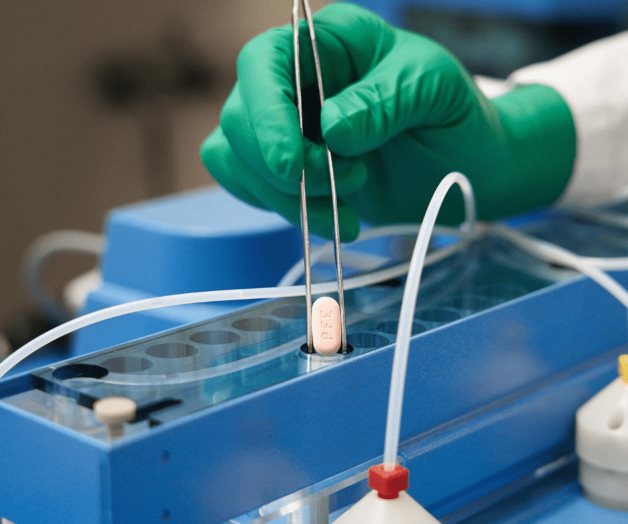 Autorizan píldora de Pfizer contra el Covid