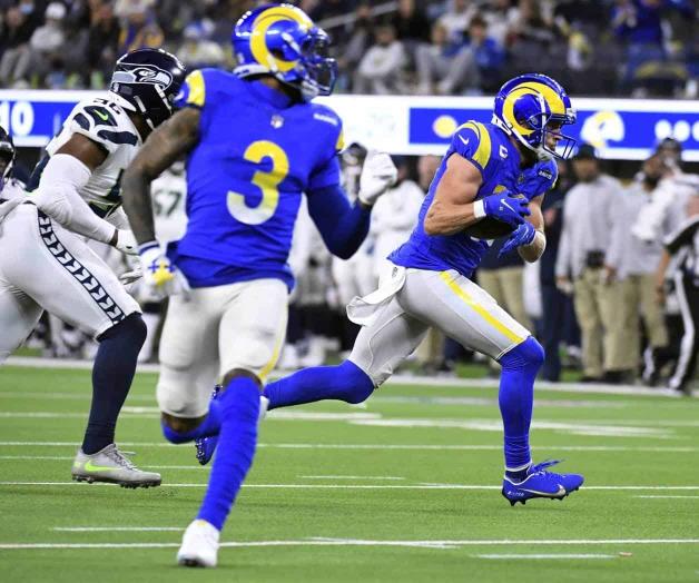 Rams ganan y se acercan a los playoffs de la NFL