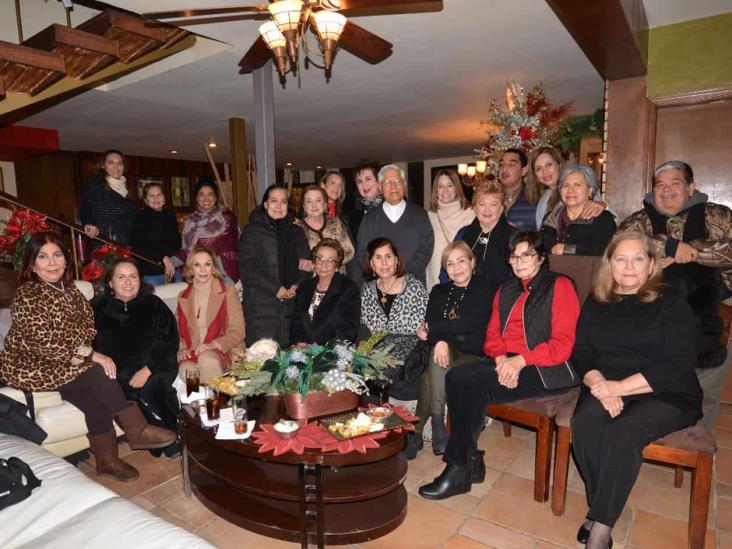 Tradición, festejo y convivencia Tradición, festejo y convivencia