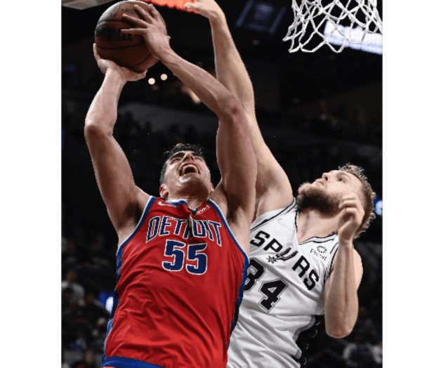 Fijan Spurs marca en la temporada