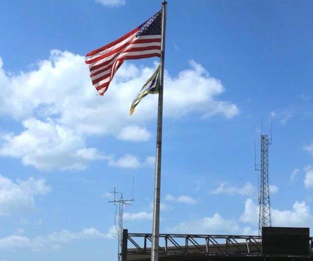 Intenta pasar a 13 ilegales