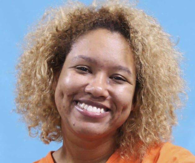 Asesina al novio ¡con una espada!