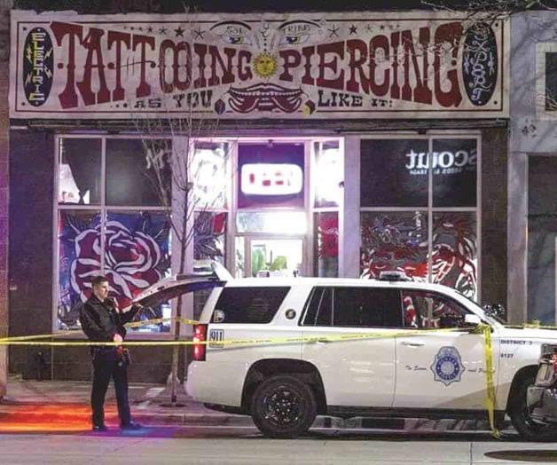 Asesina a cuatro personas y deja herido a oficial Asesina a cuatro personas y deja herido a oficial