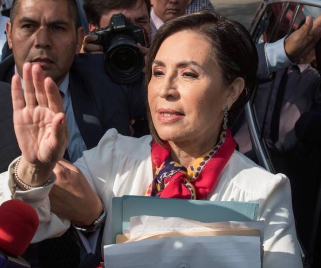 Juez ordena que Rosario Robles permanezca en prisión