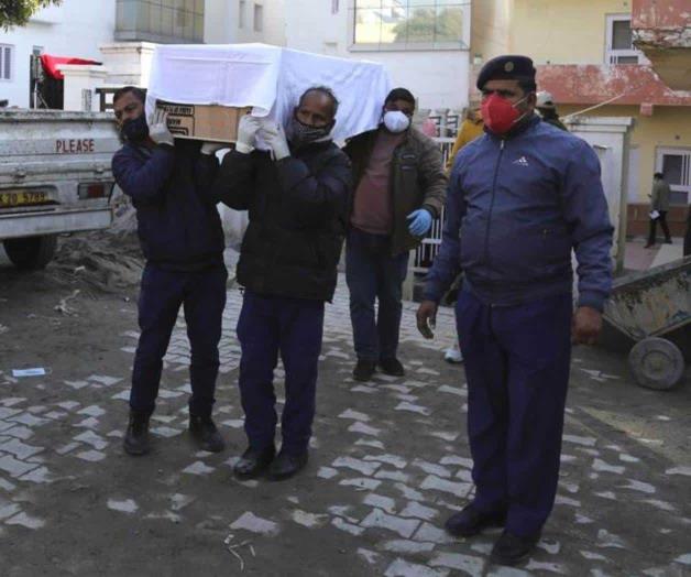 Estampida en un santuario hindú en Cachemira deja 12 muertos Estampida en un santuario hindú en Cachemira deja 12 muertos