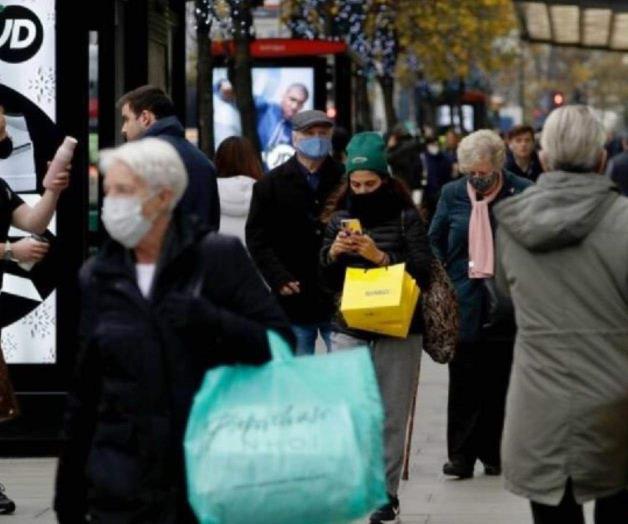 Reino Unido y Francia tienen más de 200 mil contagios de covid en un día; Grecia supera los 50 mil