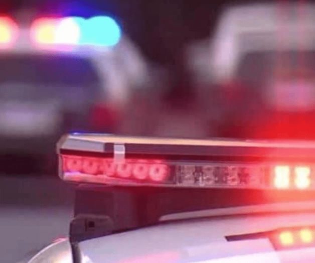 Arrestan a pareja por dejar solo en casa a hijo