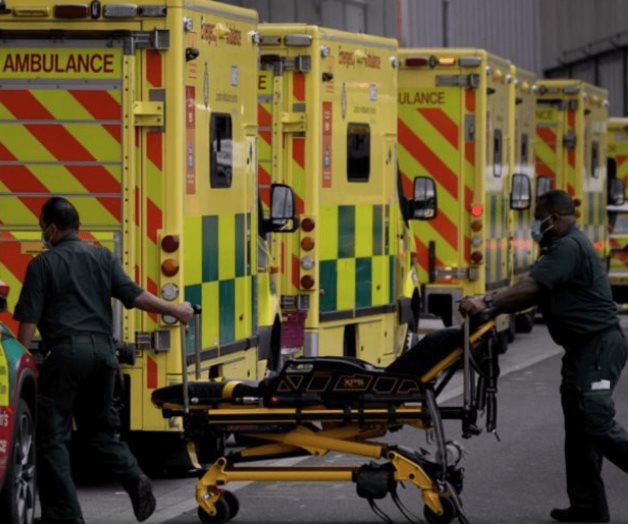 Personal militar ayuda en saturados hospitales de Londres