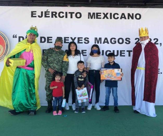 Llevan Reyes Magos alegría y regalos a la Octava Zona Militar Llevan Reyes Magos alegría y regalos a la Octava Zona Militar