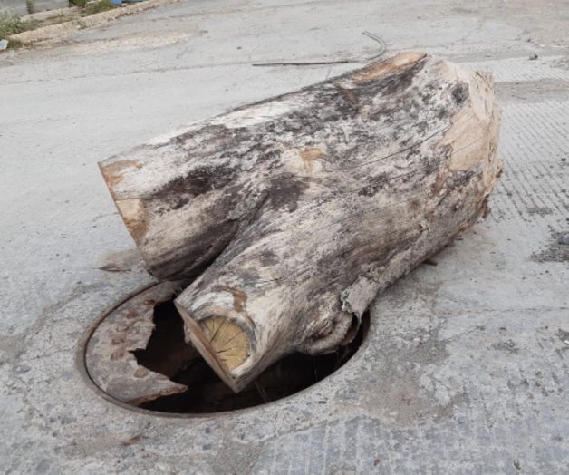 Alcantarillas abiertas son una amenaza latente