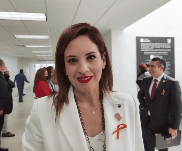 Promueve Alejandra Cárdenas combate a la violencia familiar