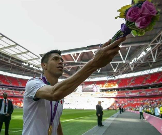 Anuncia Oribe Peralta su retiro del futbol