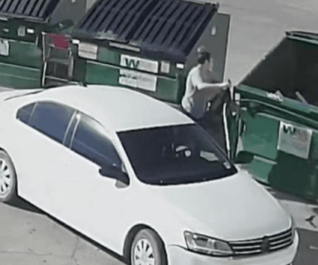 Sale bajo fianza mujer que tiró a su bebé recién nacido en un basurero en Nuevo México Sale bajo fianza mujer que tiró a su bebé recién nacido en un basurero en Nuevo México