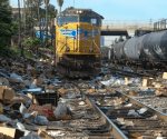 Roban contenedores de carga de ferrocarril