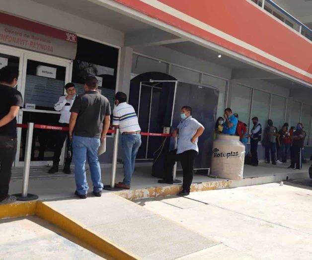 Reabren hoy oficinas del Infonavit tras sanitizar
