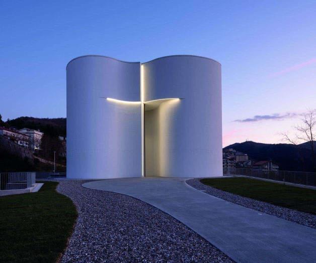 La arquitectura de las iglesias ya no quiere impresionar, sino proteger La arquitectura de las iglesias ya no quiere impresionar, sino proteger
