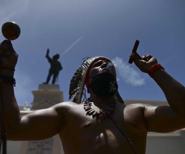 Derriban estatua antes de visita de Felipe VI a Puerto Rico