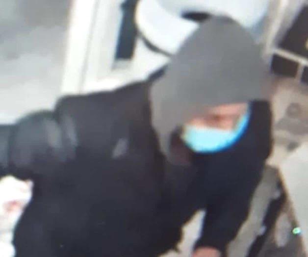 Hampones rompen vidrio y se llevan cajas registradoras