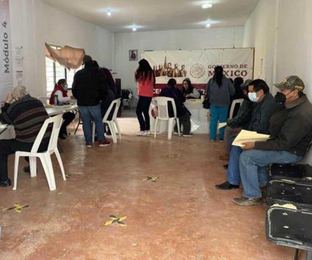 Entregan órdenes de pago para pensión