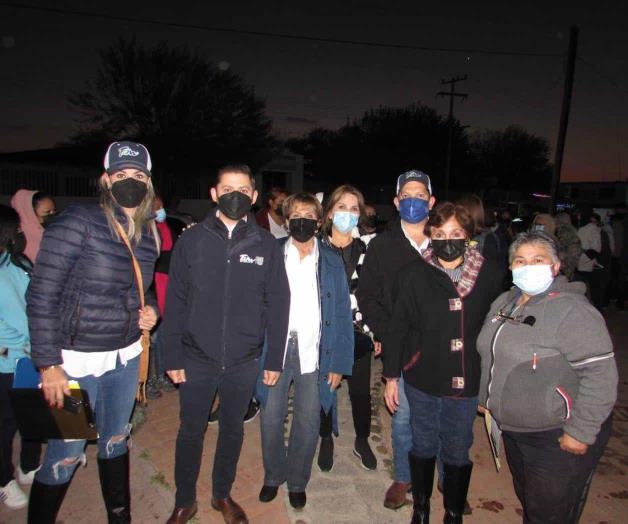 Reciben la dosis contra Covid-19