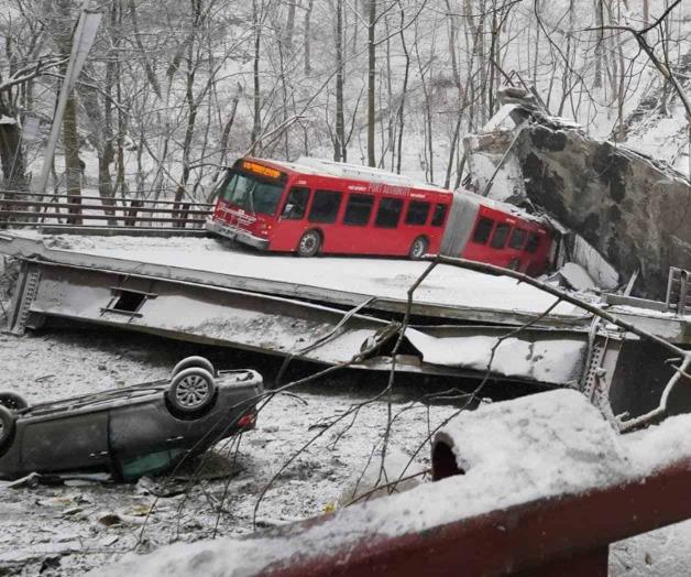Se derrumba puente en Pittsburgh