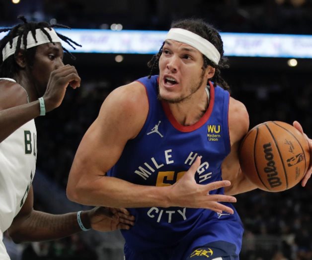 Nuggets vapulean a Bucks