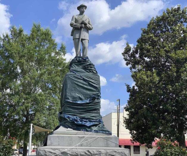 Oirán argumentos sobre monumento confederado