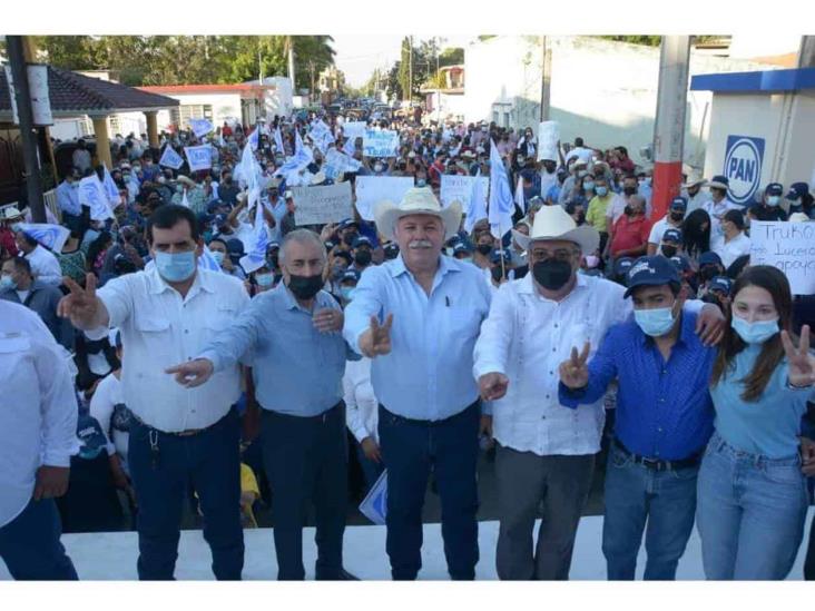Se suman en medio rural al proyecto de Verástegui Se suman en medio rural al proyecto de Verástegui