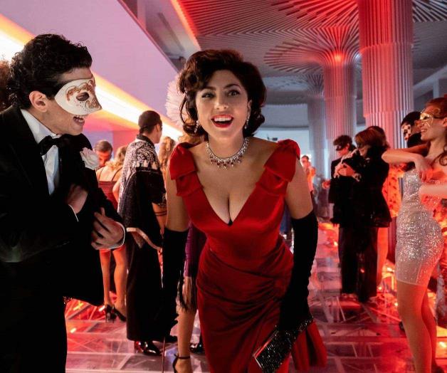 En cines y plataformas