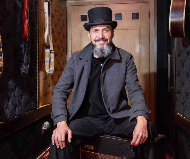 Reyli Barba regresa más sabio