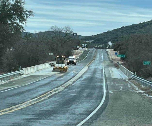 Carreteras peligrosas por el hielo y la nieve Carreteras peligrosas por el hielo y la nieve