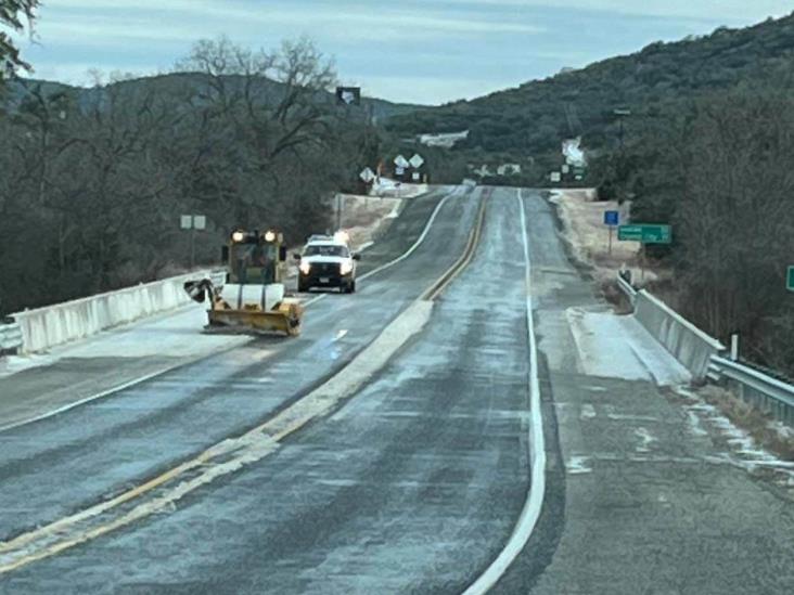Carreteras peligrosas por hielo y nieve Carreteras peligrosas por hielo y nieve