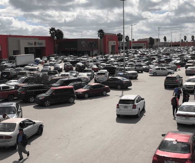 Saturan residentes de EU comercios de Matamoros