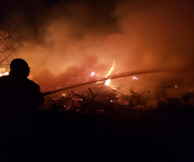 Tardaron 12 horas en apagar siniestro Tardaron 12 horas en apagar siniestro