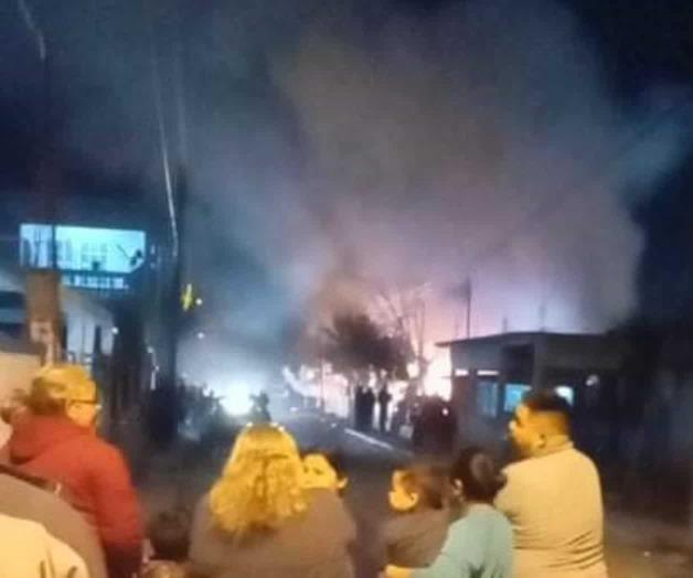 Arde vivienda totalmente en la Estero, previo a las lluvias