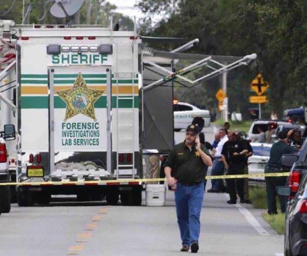 Muere ciclista al caer de puente levadizo en Florida