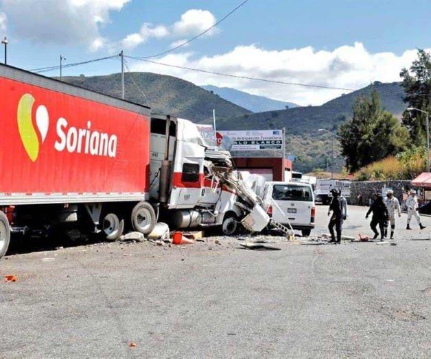 Perdona Alcaldesa de Acapulco a tráiler: iba solo