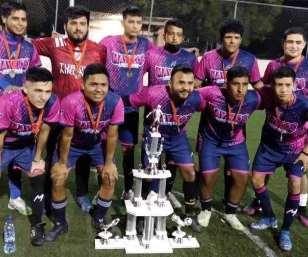 Mayelos, campeón de la Dominical Vespertina Mayelos, campeón de la Dominical Vespertina