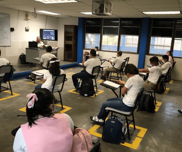 Reabrirán escuelas próxima semana